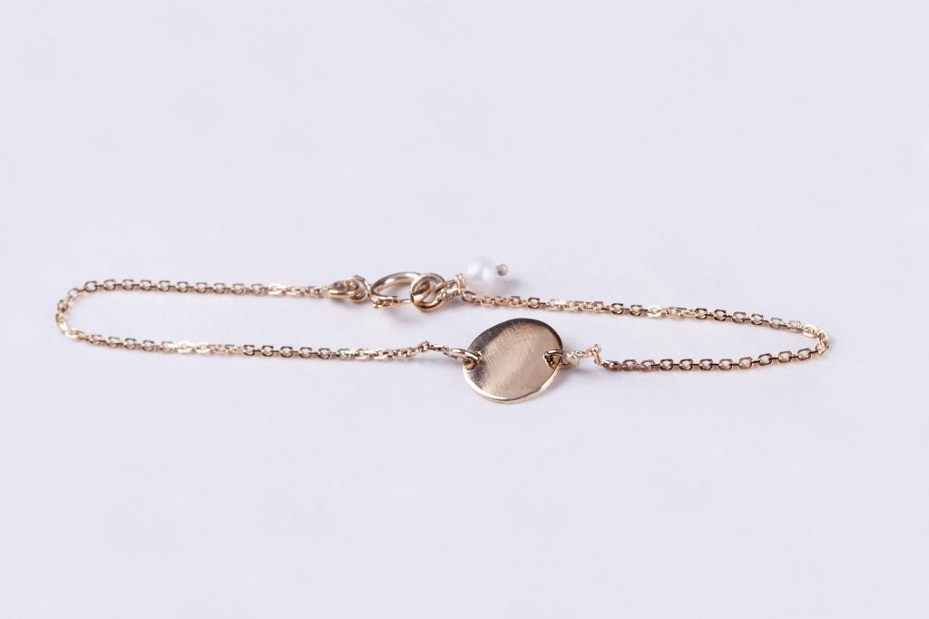 14 carat gold and pearl bracelet Dana Barut Jewelry