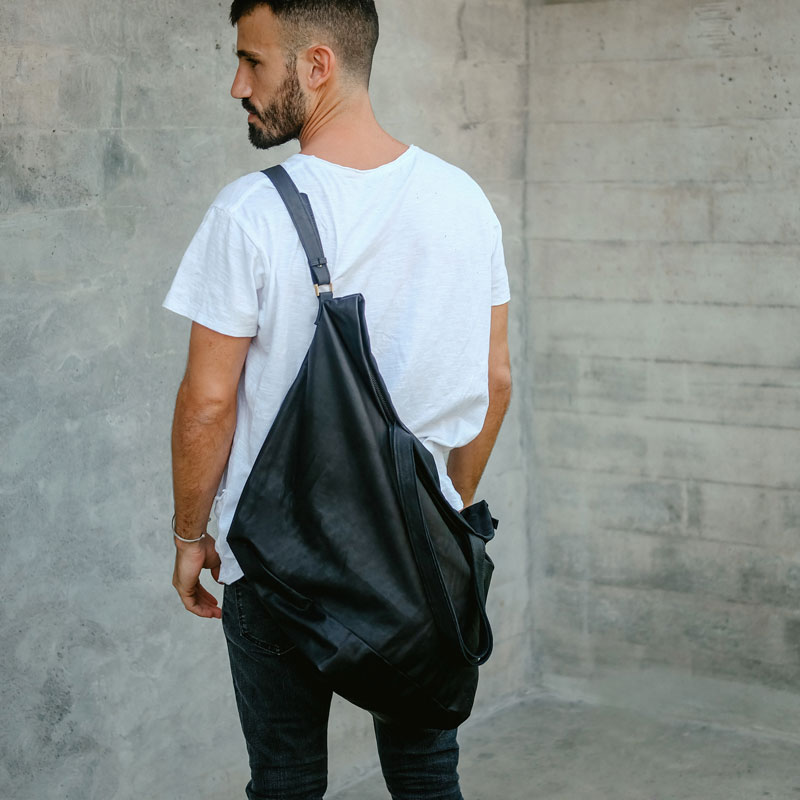 Men's Black Leather Travel Bag