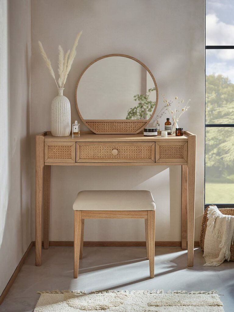 Luxury Dressing Table and Stool